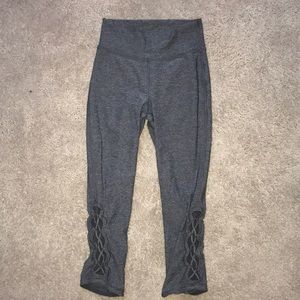 Lululemon pants. Like new. Barely worn. Size 6